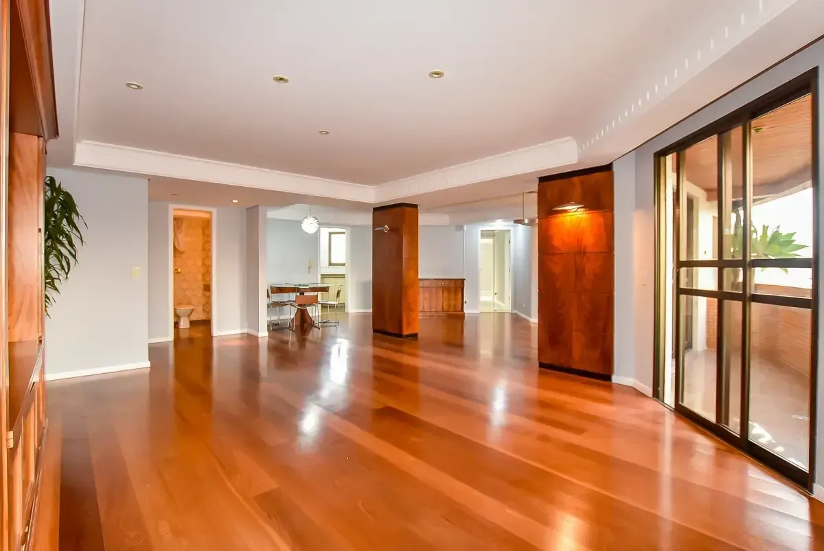2-bedroom apartment with a home office — photo 5