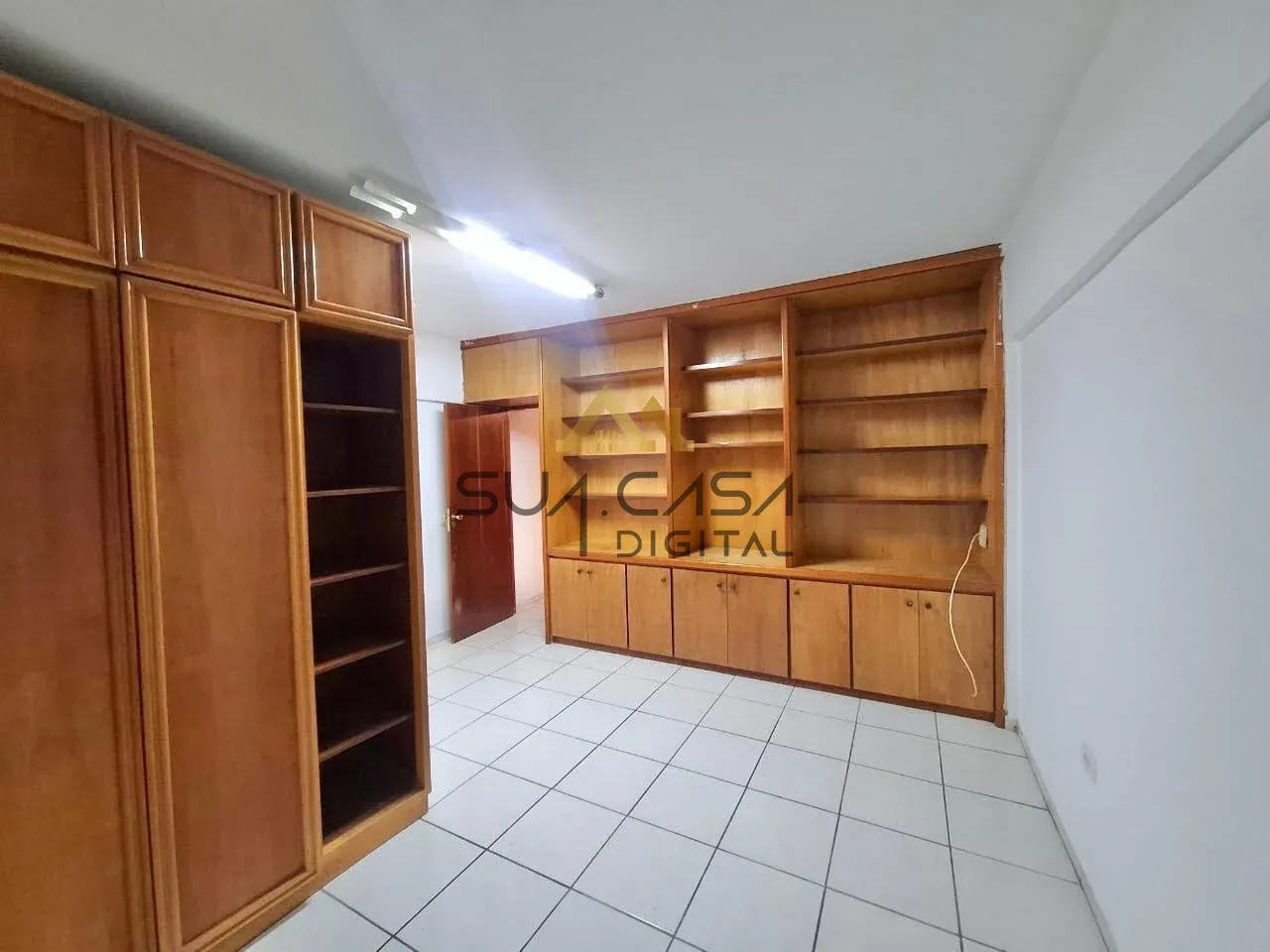 House with 4 bedrooms and 273 m² plus open-air pool — photo 2