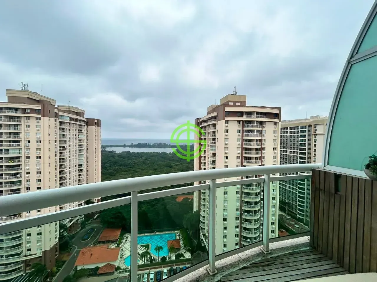 Furnished apartment with 2 bedrooms and 3 bathrooms — photo 44