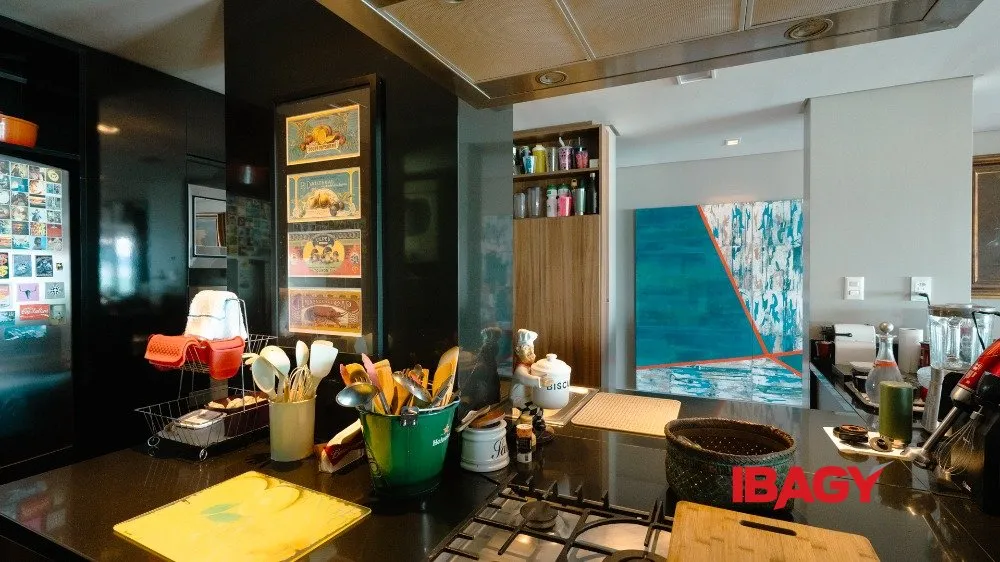 Furnished 454 m² apartment with a gourmet balcony — photo 11