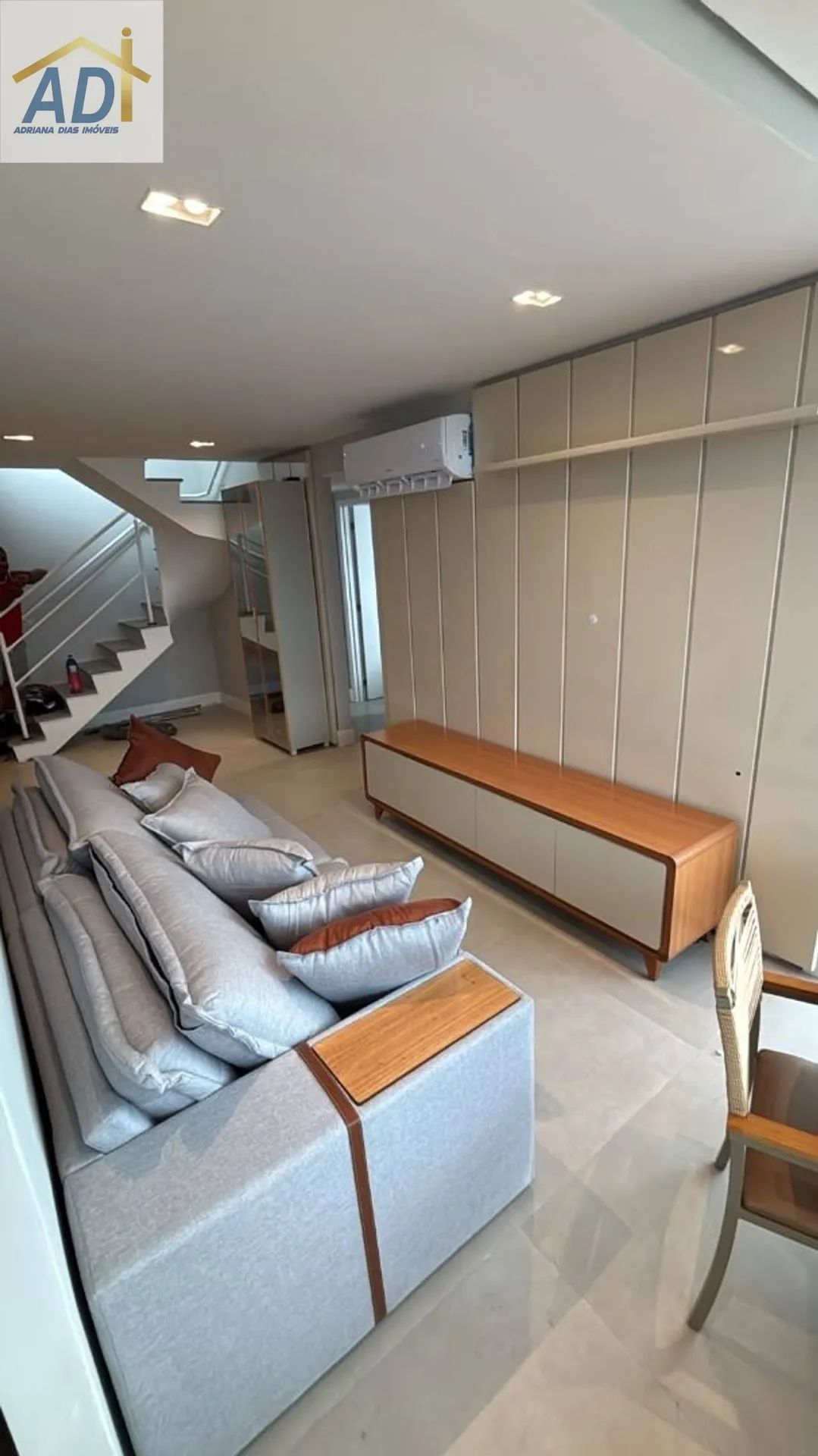 Furnished duplex penthouse with 2 bedrooms and 172 m² — photo 47