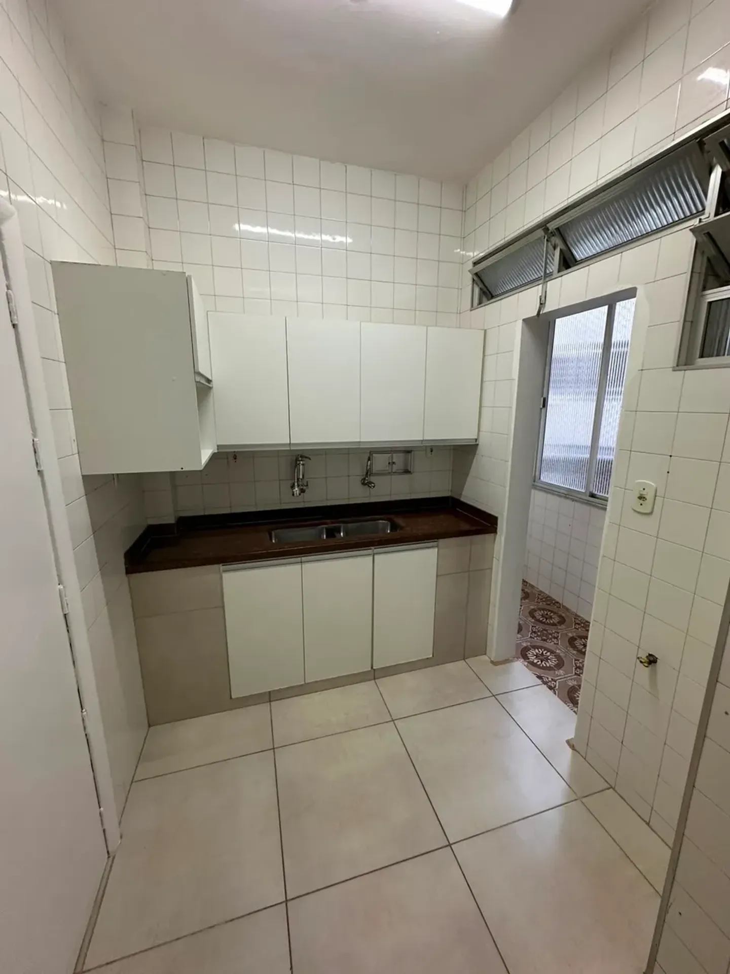 Apartment with 2 bedrooms, 2 bathrooms and balcony — photo 29