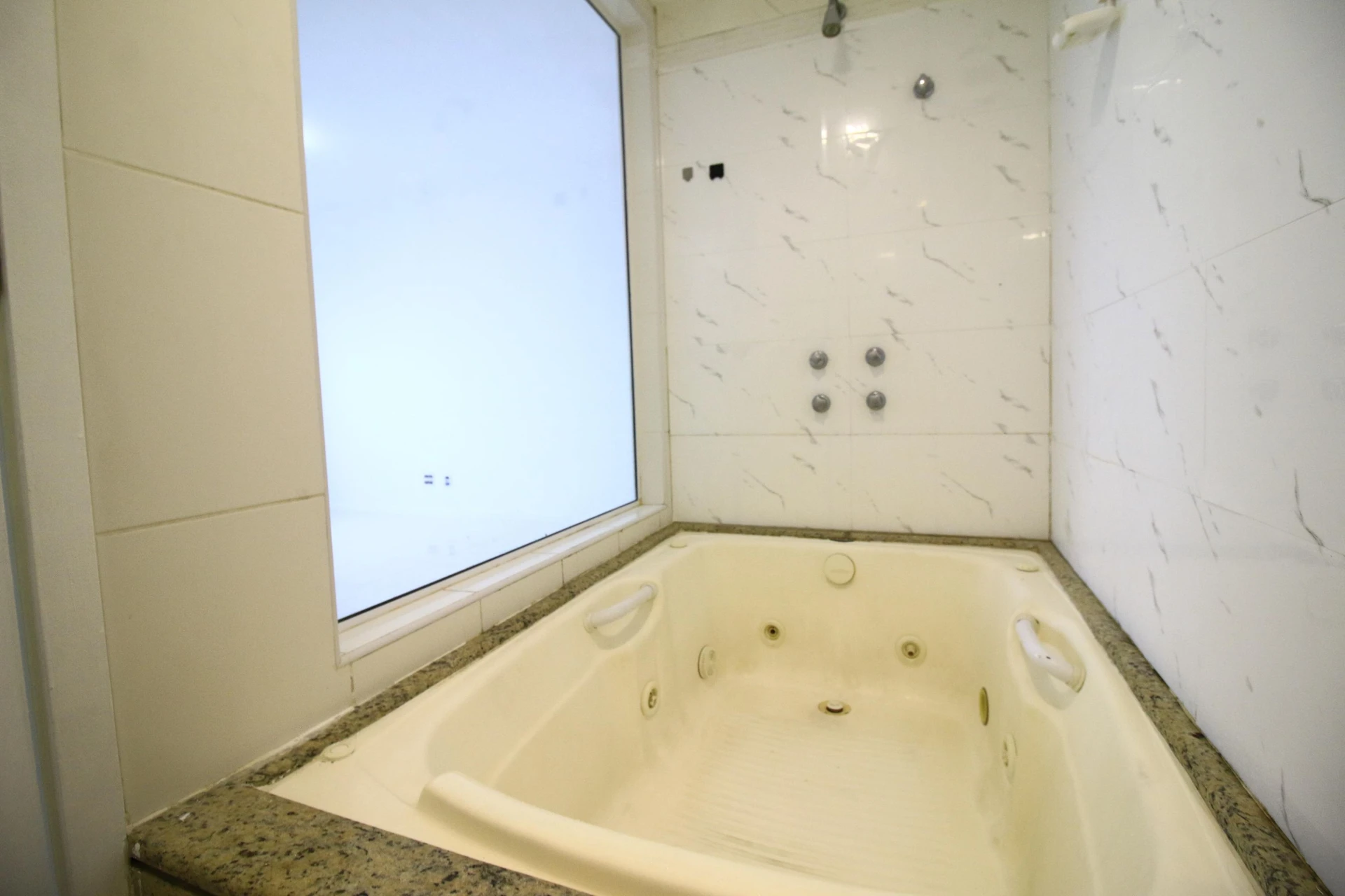 Apartamento para alugar com 3 quartos e varanda com BBQ — photo 18