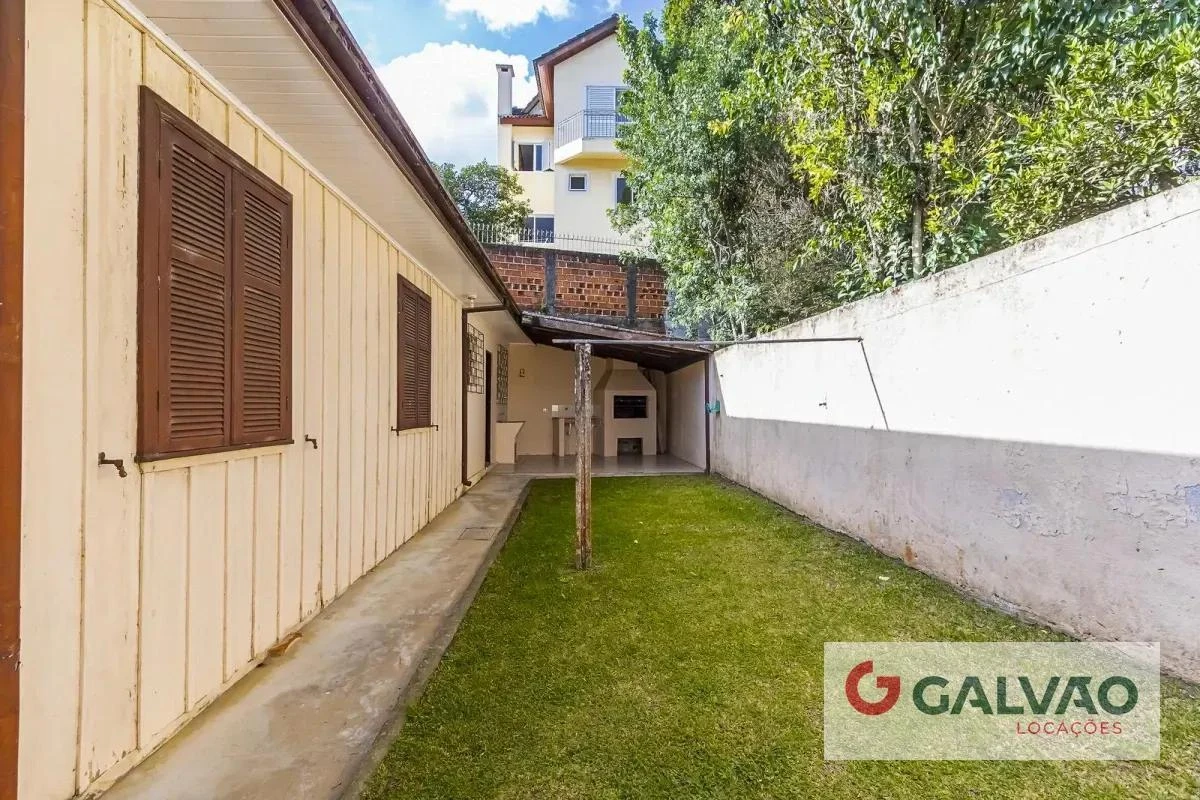 House with a separate kitchen and 5 bedrooms, 224 m² — photo 49