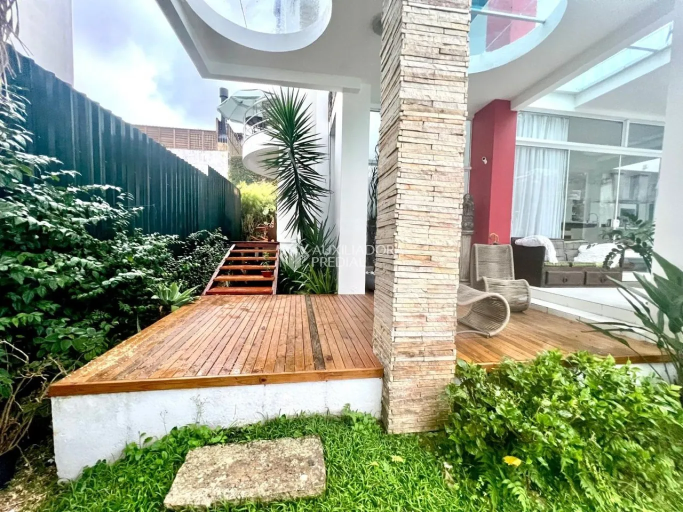 Estúdio mobiliado de 30 m² com churrasqueira na varanda — photo 25
