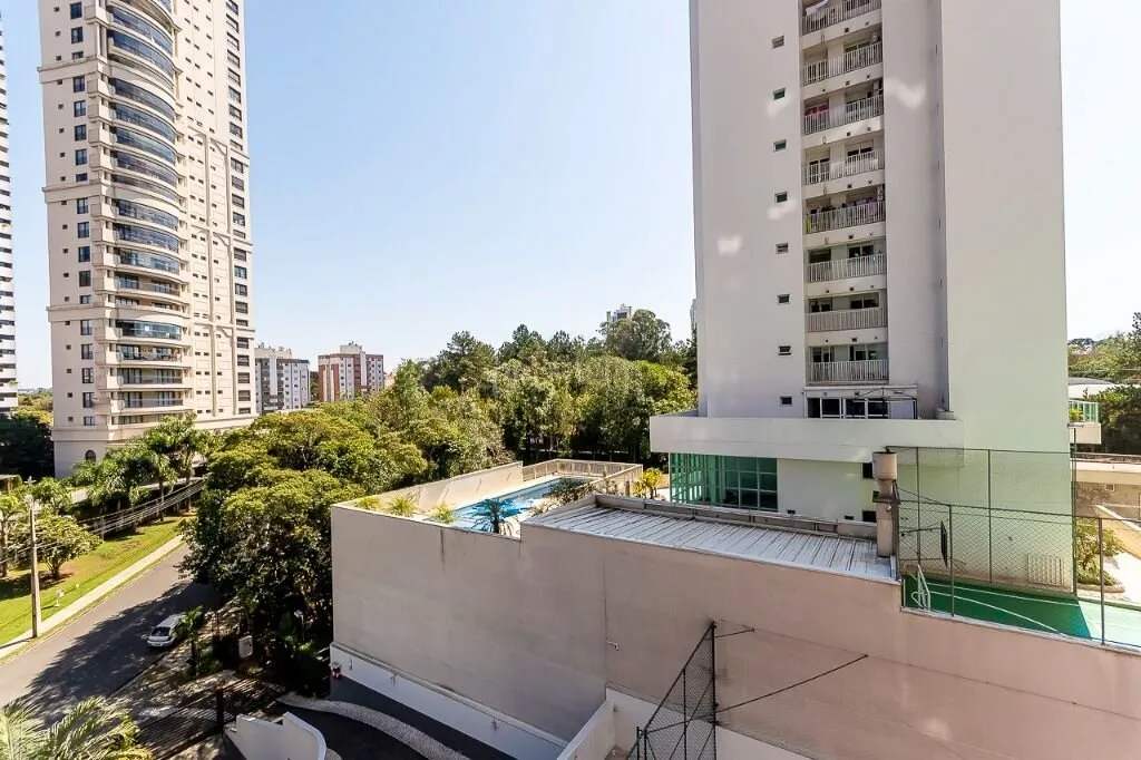 4-bedroom apartment with private barbecue — photo 44