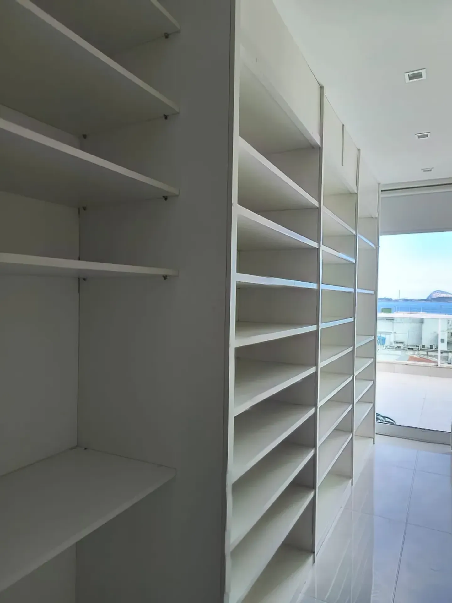 Rooftop apartment with 3 bedrooms and 1 bathroom — photo 13