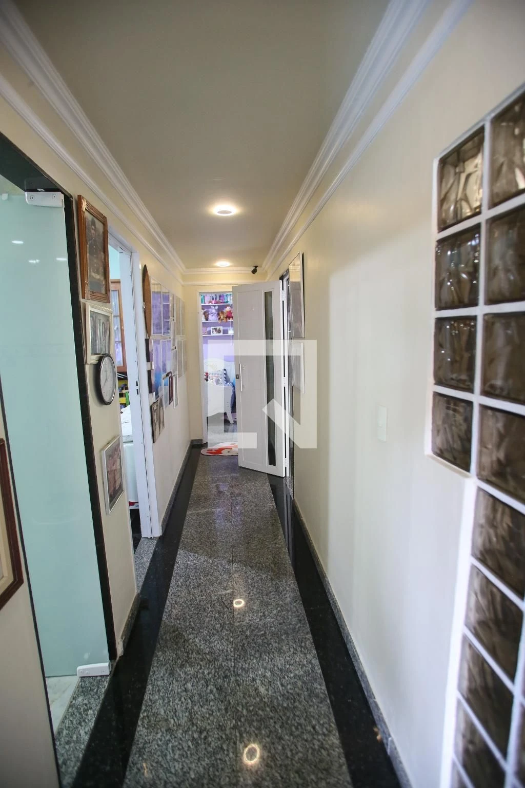 5-bedroom house with a bathtub in Rio de Janeiro — photo 75