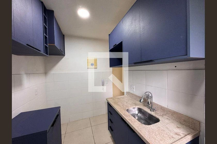 Apartamento mobiliado de 2 quartos em condomínio com piscina — photo 23
