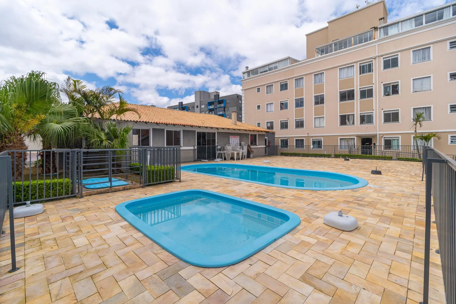3-bedroom apartment with glassed-in balcony — photo 22