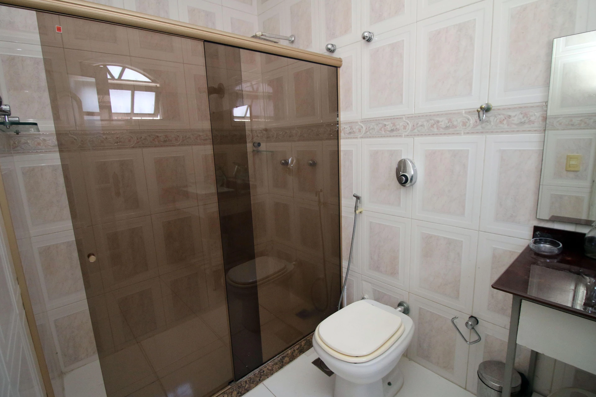 Rental house with 5 bedrooms and a private BBQ area — photo 31