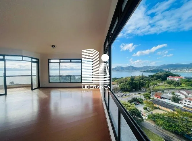 350 m² apartment with 3 en-suite bedrooms and 3 parking — photo 44
