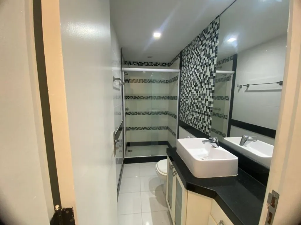 Furnished 91 m² apartment with 2 bedrooms and parking — photo 13