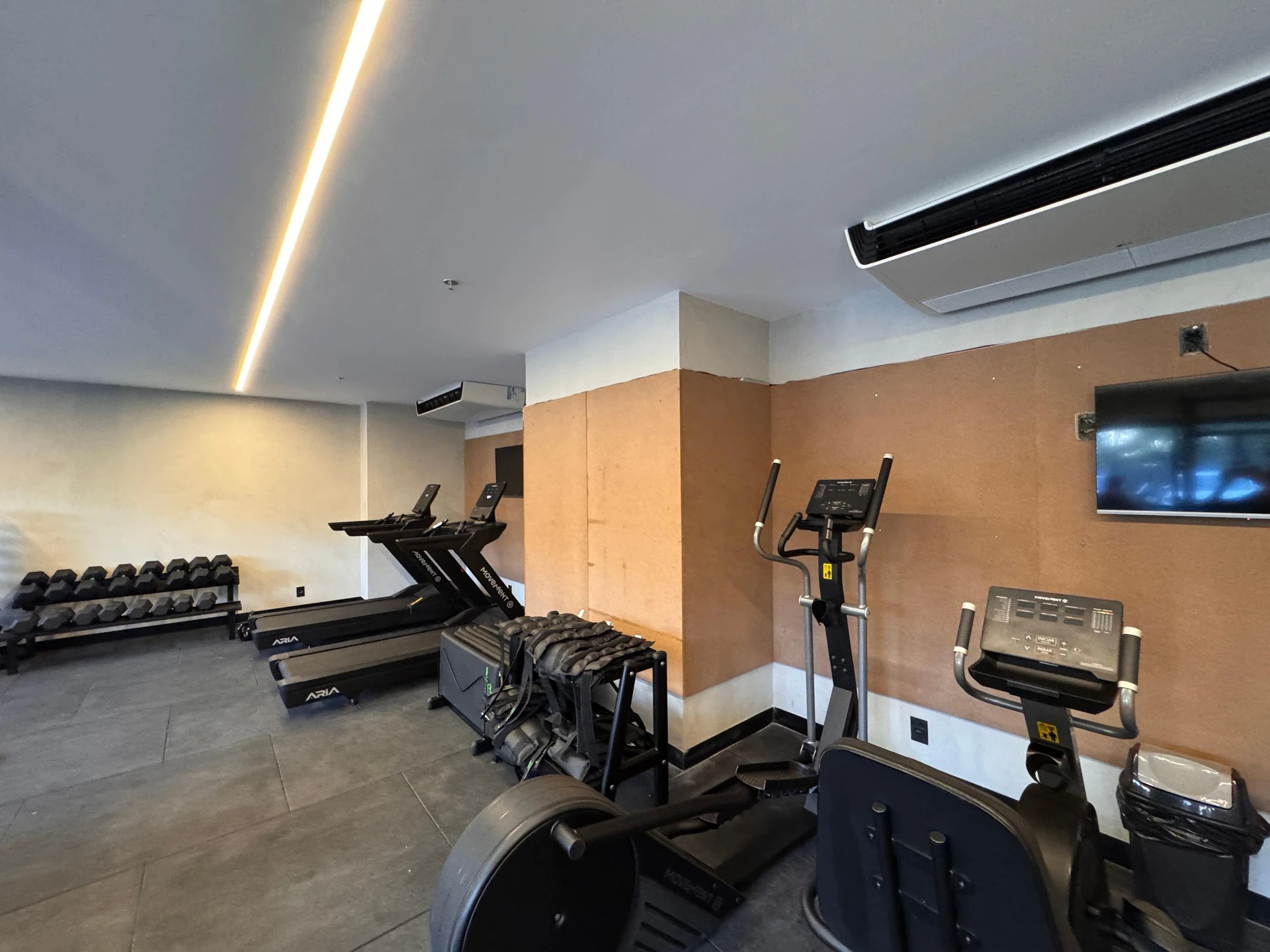 Apartamento amueblado de 3 dormitorios con balcón — photo 66