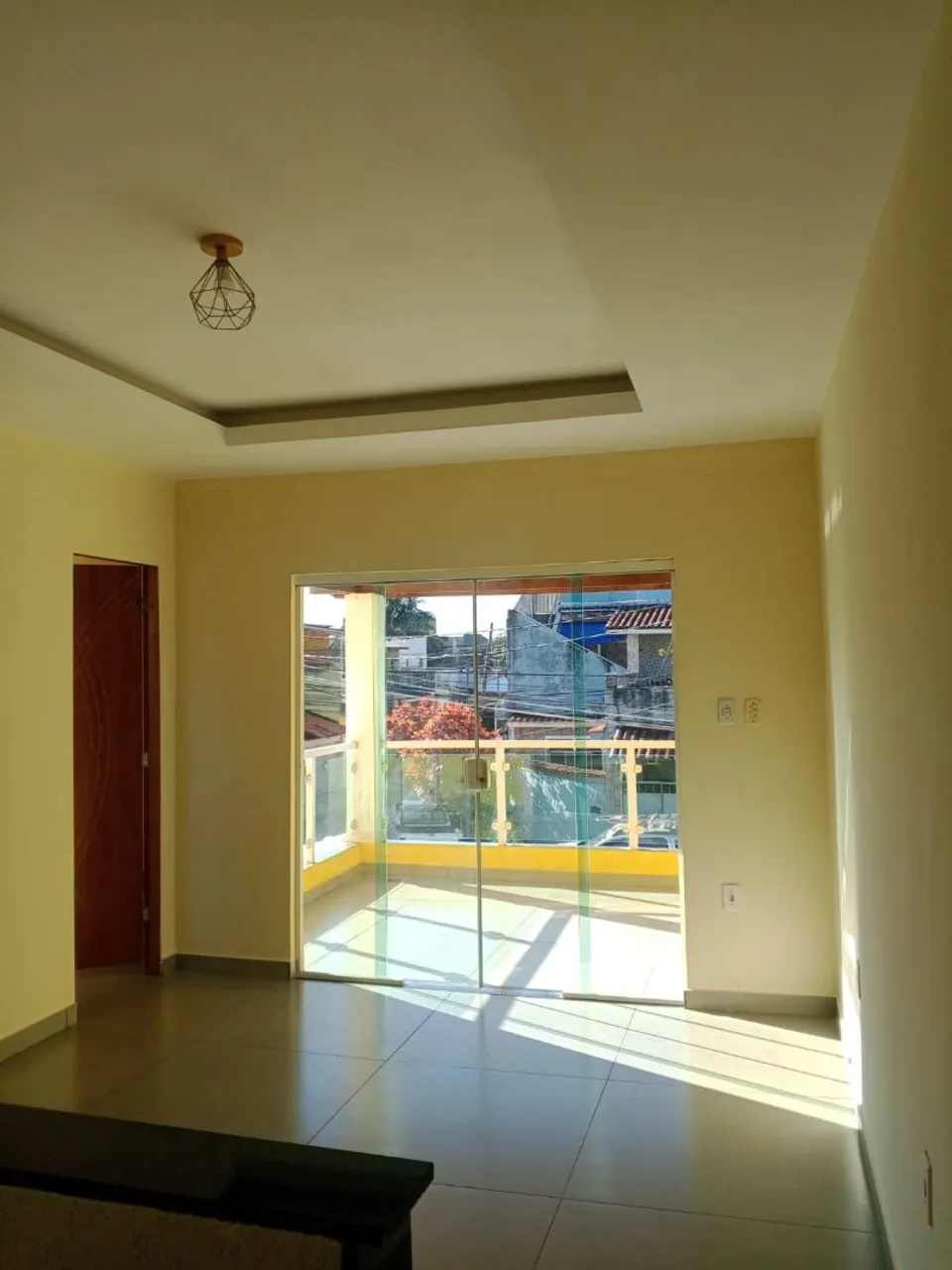 Glass-enclosed balcony in a 3-bedroom house, 197 m² — photo 16