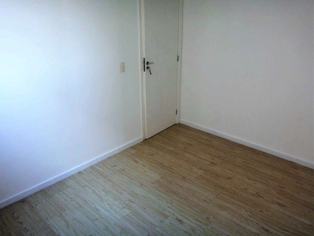 Apartment, 86 m², with wood or laminate floors — photo 10