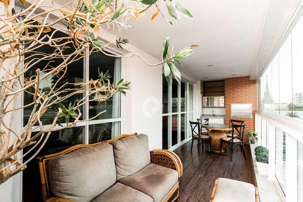 Furnished 3-bedroom apartment with 3 bathrooms and parking — photo 2