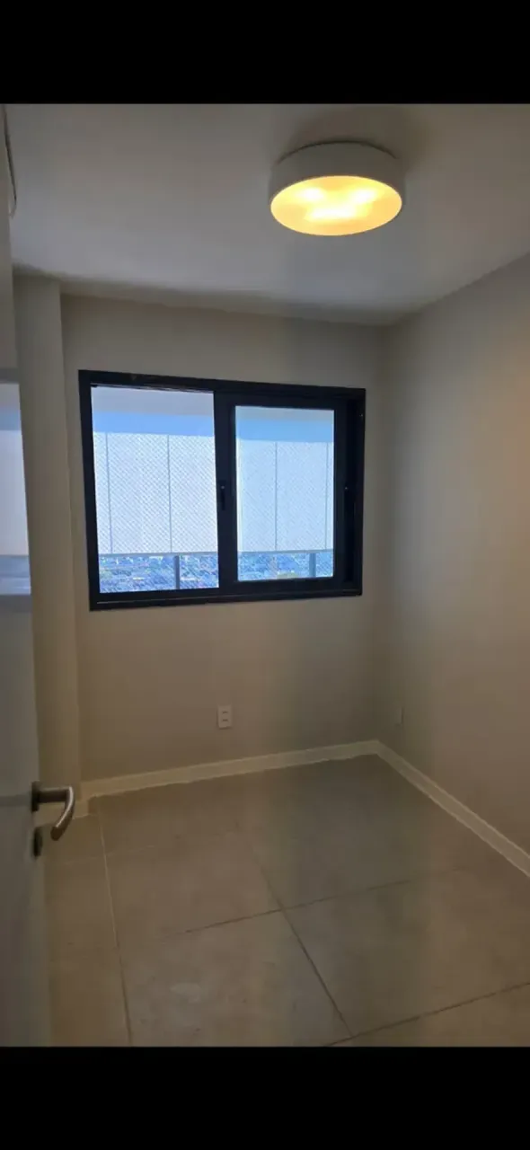 84 m² apartment with 3 bedrooms and integrated kitchen — photo 4