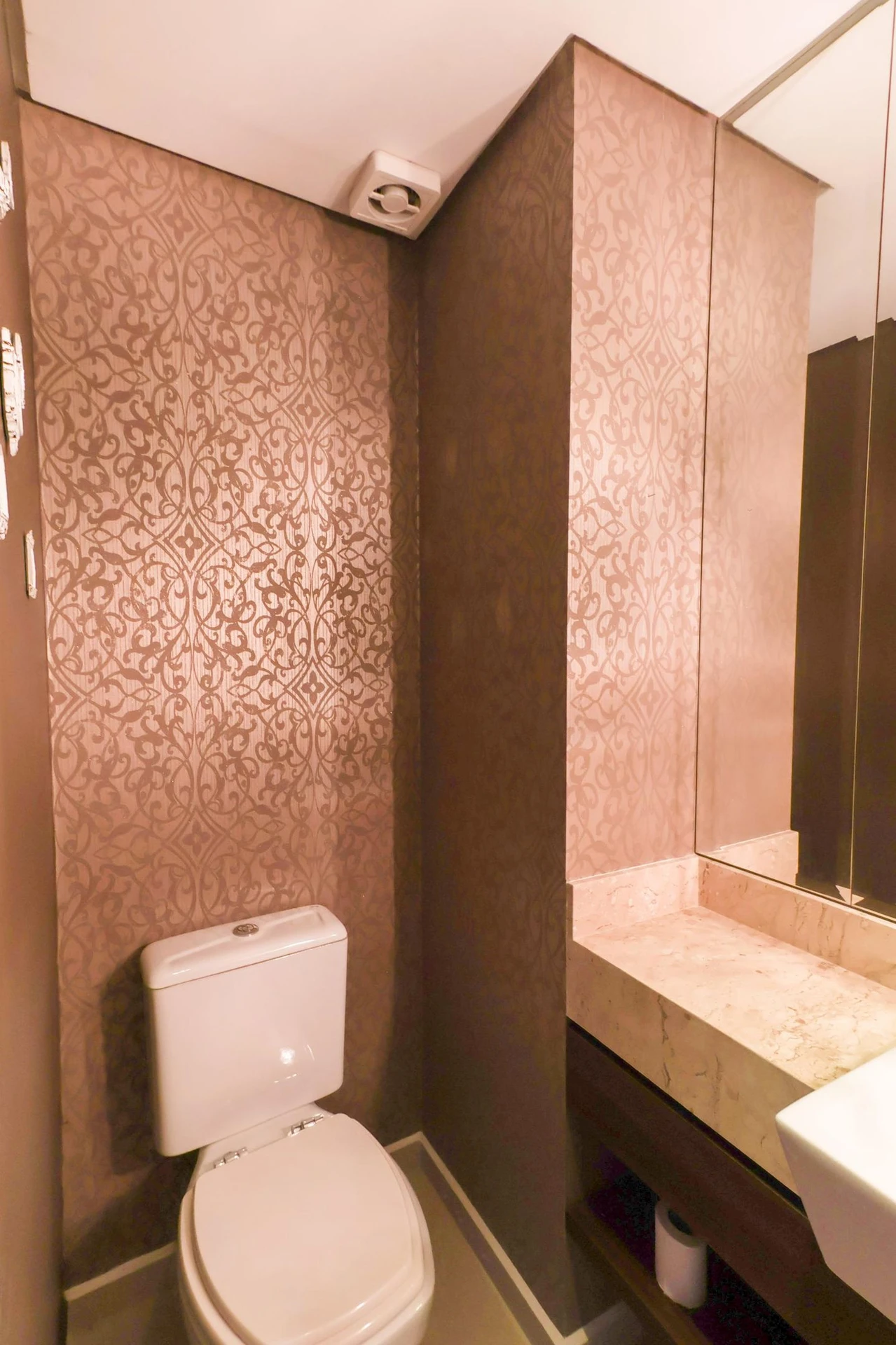 Furnished apartment, 266 m², with a bathtub — photo 66