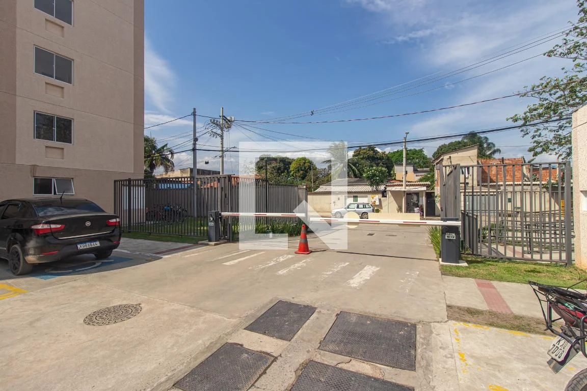 Apartamento com 2 quartos e 1 vaga, pisos de cerâmica — photo 18