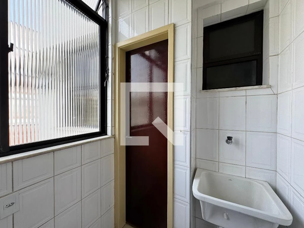 Apartment, 92 m², with a glass-enclosed balcony — photo 20