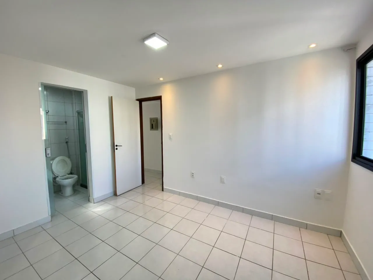 3-bedroom apartment with a private BBQ spot — photo 13