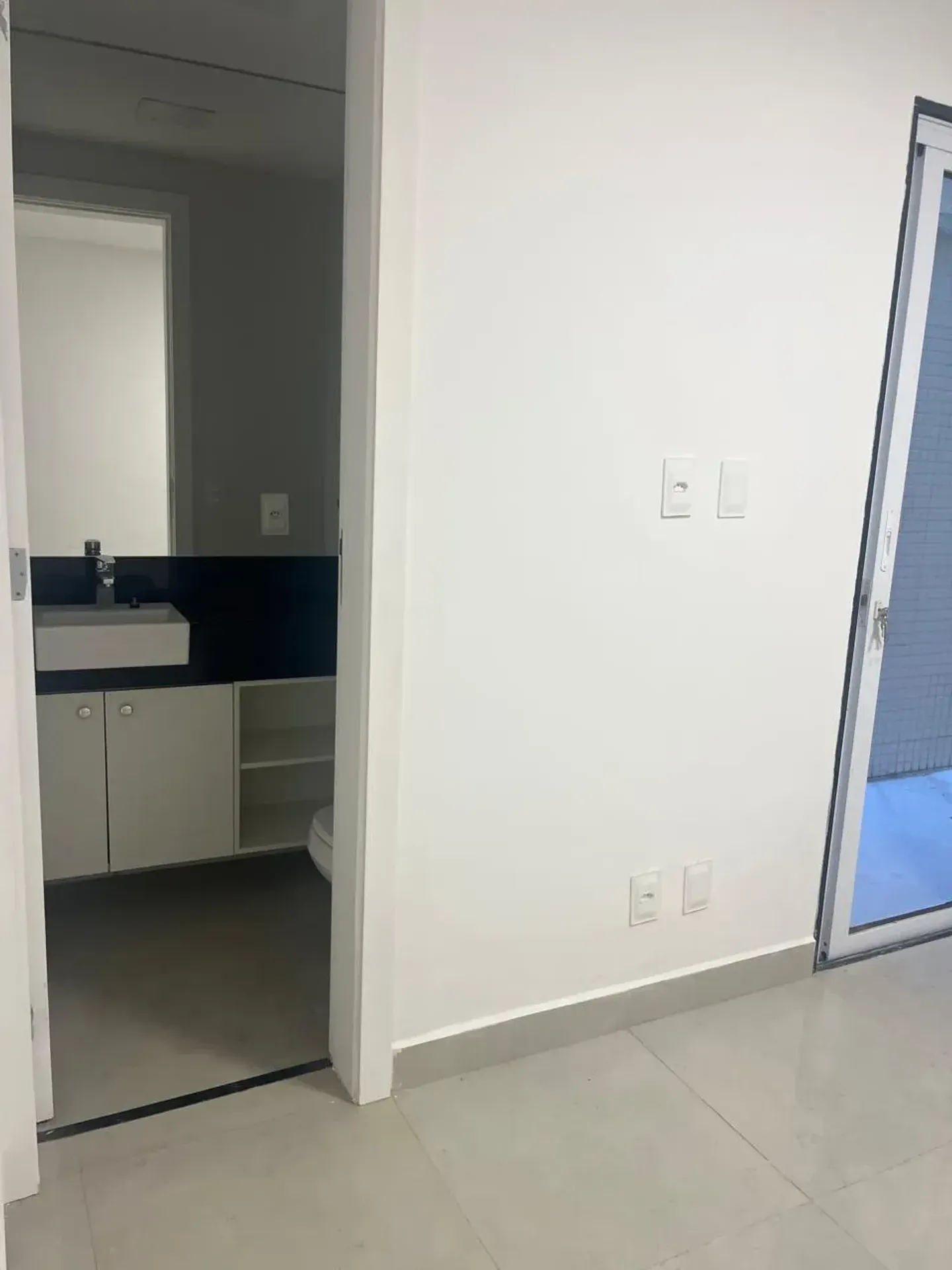Furnished ground-floor apartment with 2 bedrooms — photo 25
