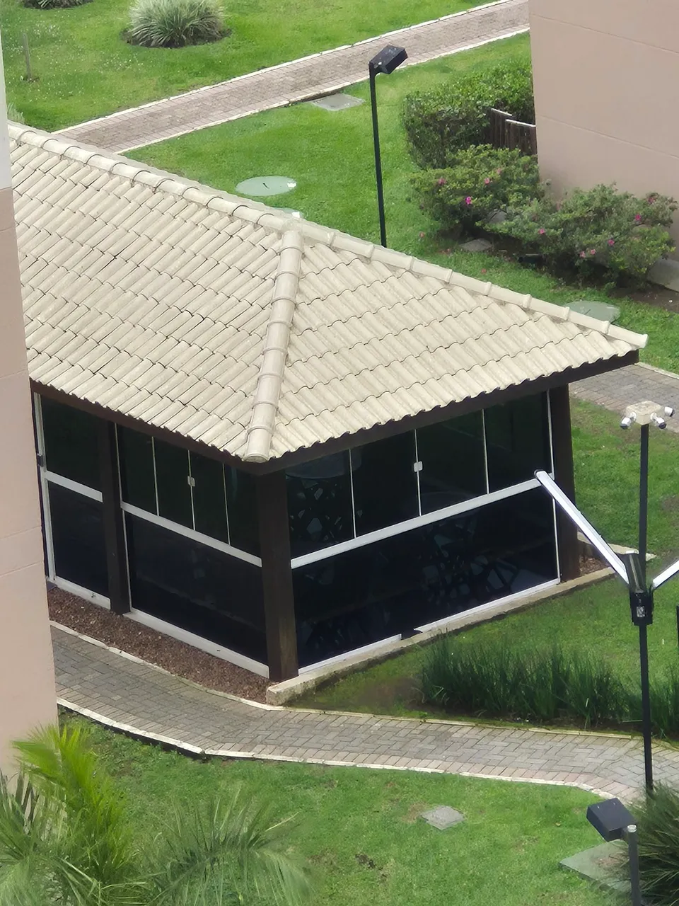 2-bedroom apartment with a washing machine in Curitiba — photo 13