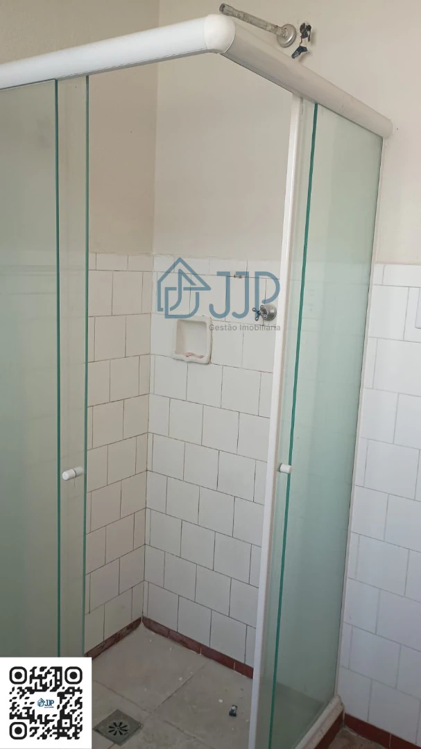 Unfurnished apartment with a closed kitchen and 2 bedrooms — photo 6