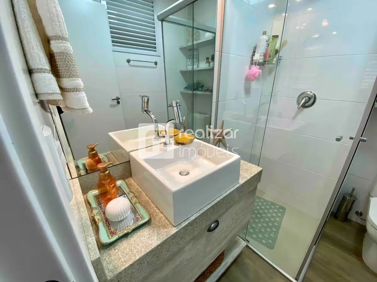 Furnished 2-bedroom apartment with private garden — photo 6