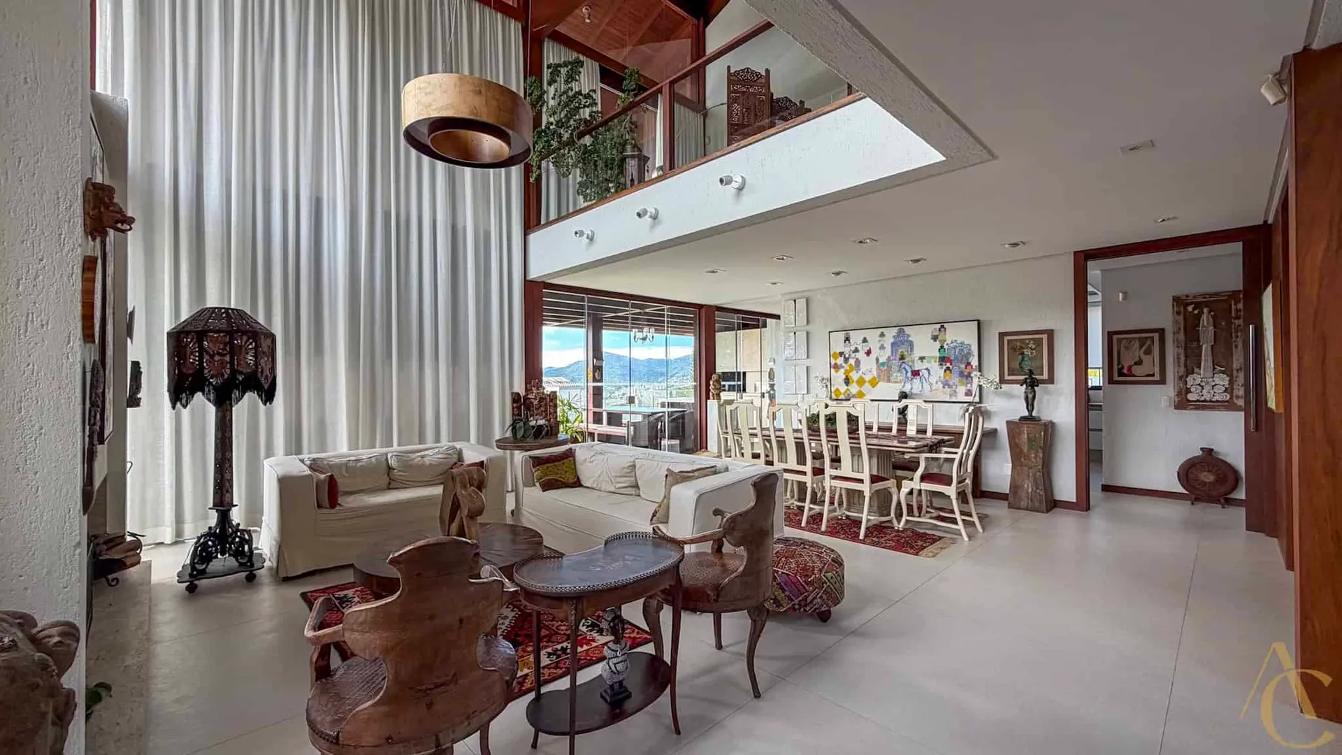 Furnished house, 689 m², with a grill on the balcony — photo 4