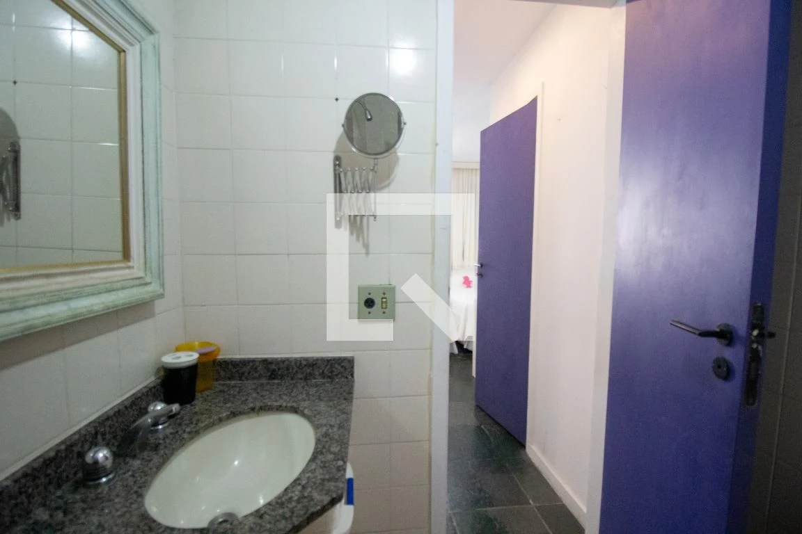 Water view in a 2-bedroom apartment, 75 m² — photo 34