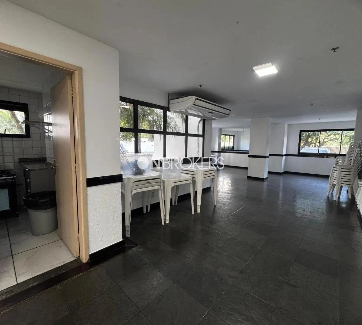 62 m² apartment with 2 bedrooms and balcony — photo 24