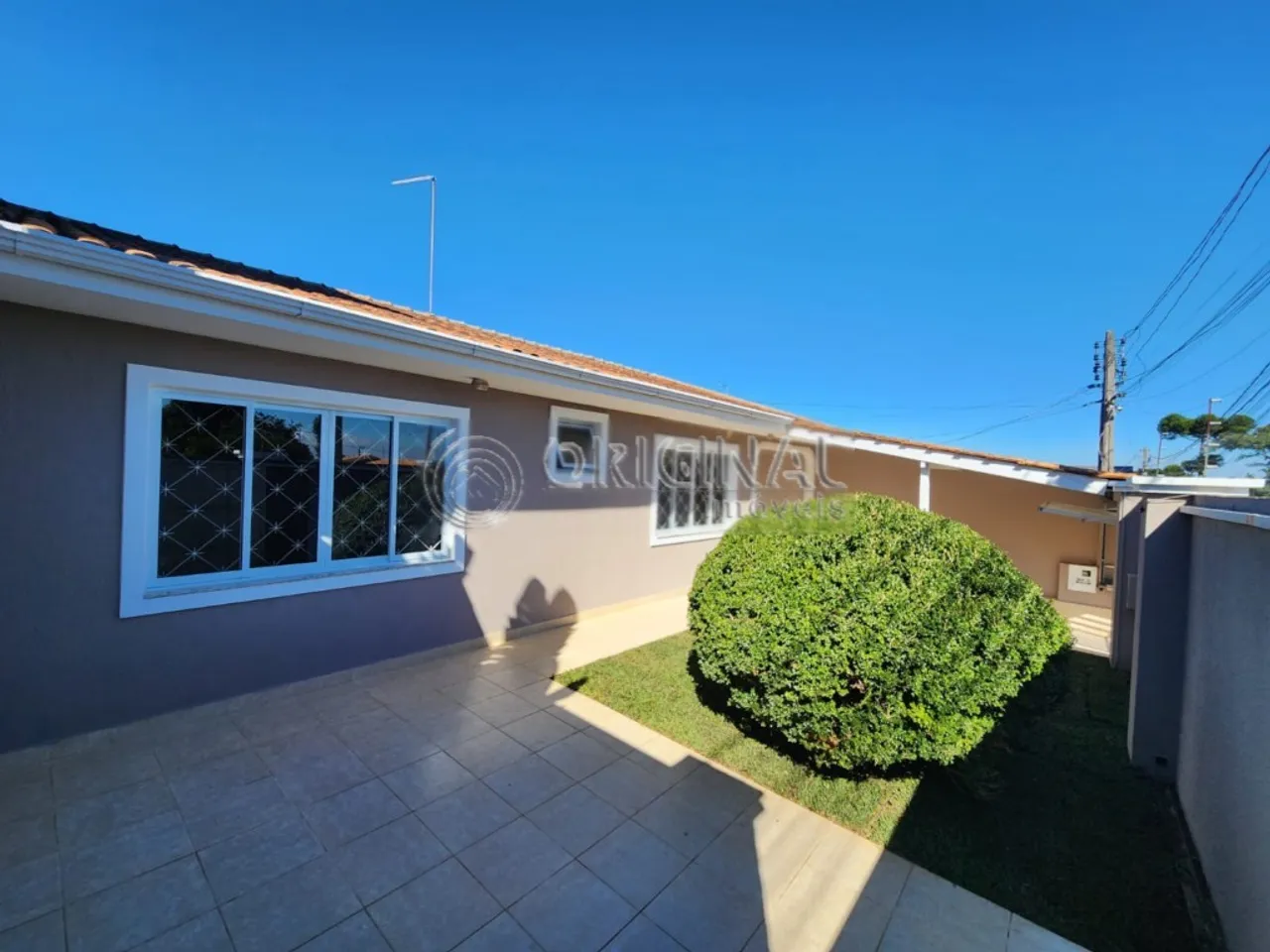 House with 3 bedrooms, 2 suites and private BBQ — photo 2