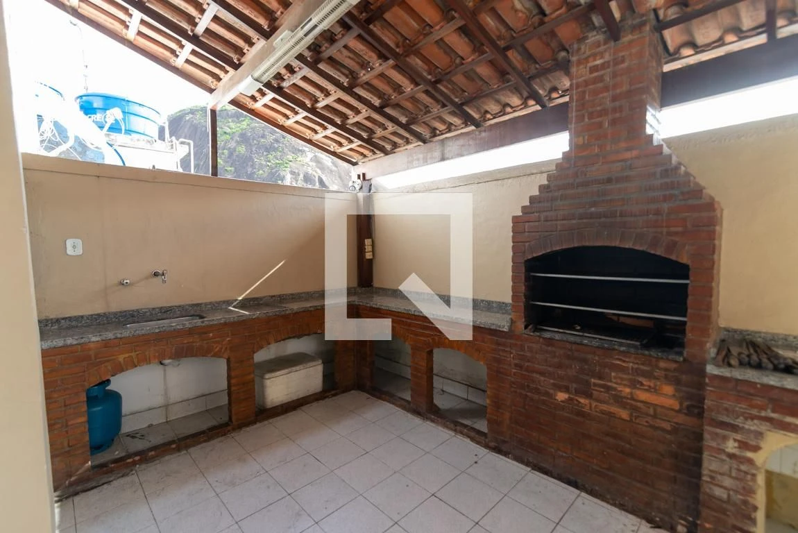 Bathtub in a 3-bedroom apartment, 110 m² — photo 31