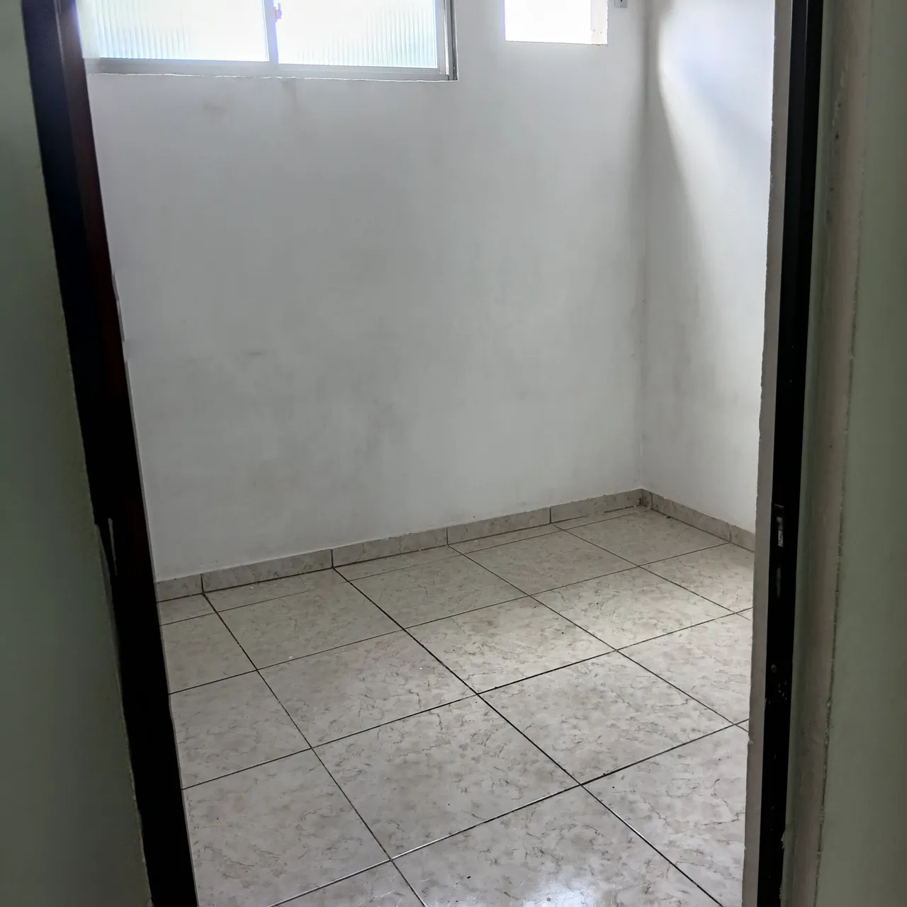 2-bedroom apartment on the 2nd floor with no parking — photo 7