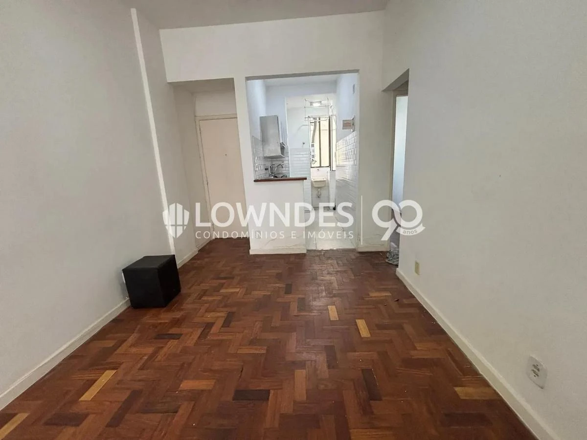 One-bedroom apartment with wood or laminate floors