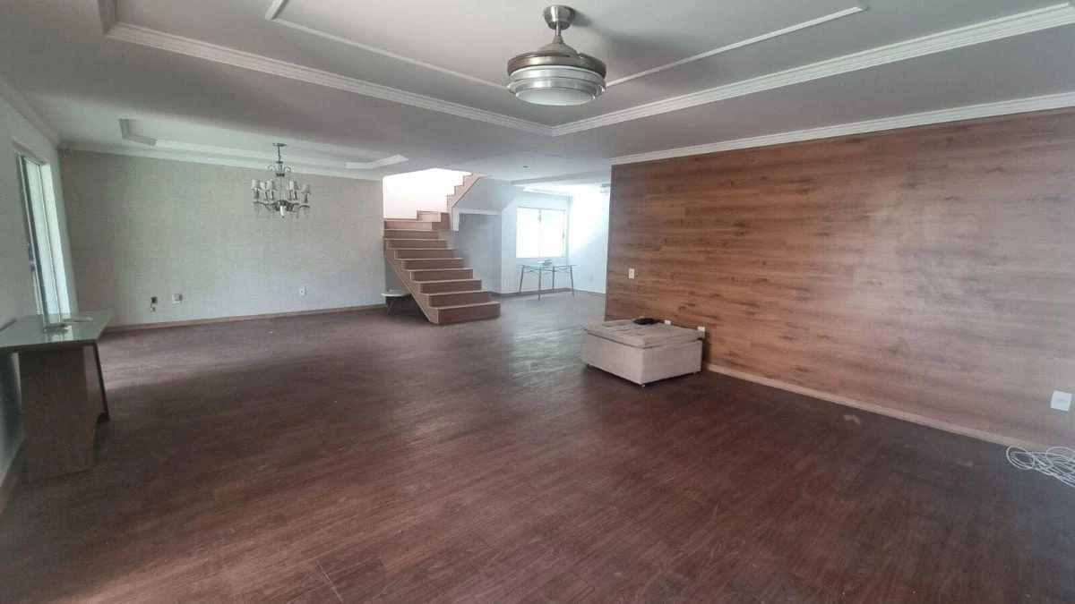 360 m² house with 4 en-suite bedrooms and 3 parking — photo 5