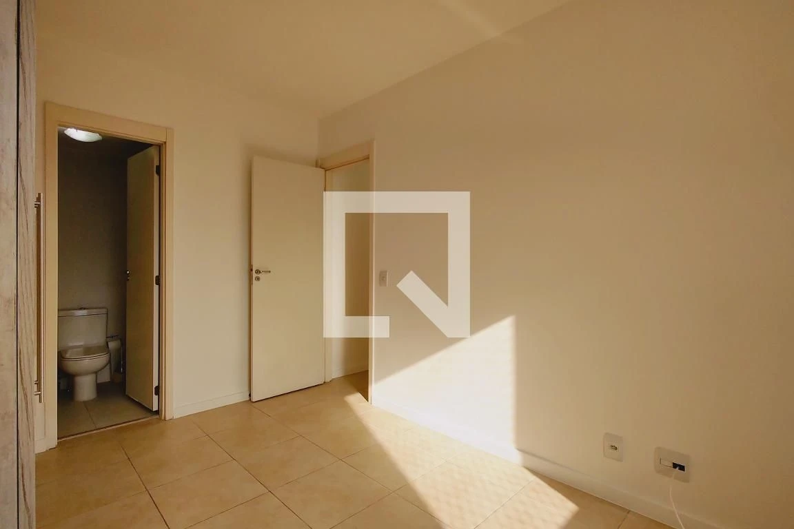 Apartamento, 70 m², com janelas do piso ao teto — photo 46