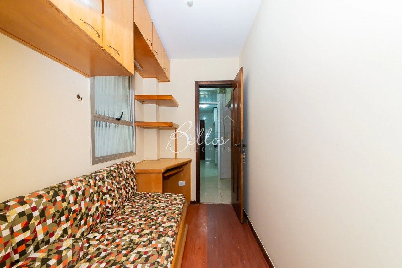 3-bedroom apartment with a bathtub — photo 9