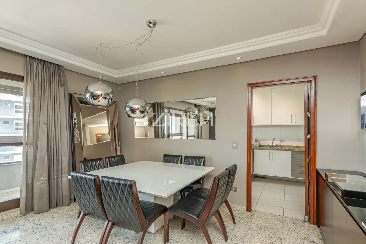 3-bedroom apartment with 3 parking spots and 249 m² — photo 8