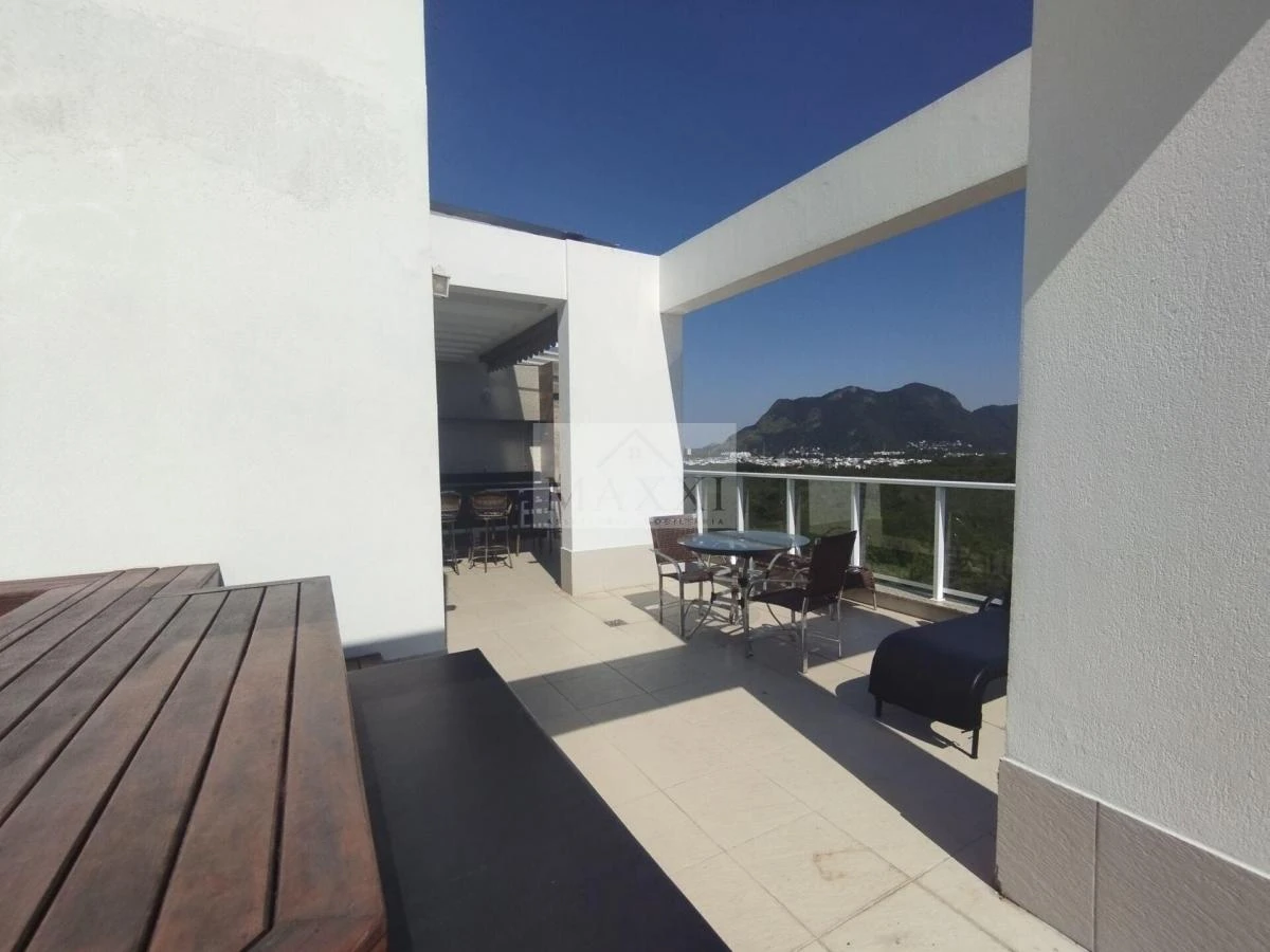 Furnished 184 m² apartment with 4 en-suite bedrooms — photo 12