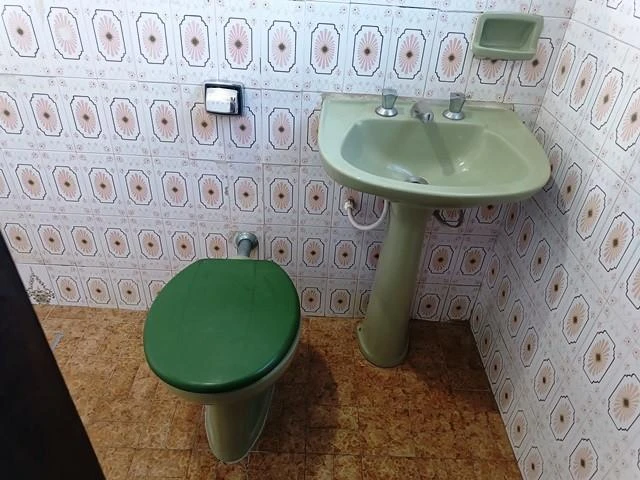 Ground-floor apartment with 3 bedrooms and 1 bathroom — photo 38