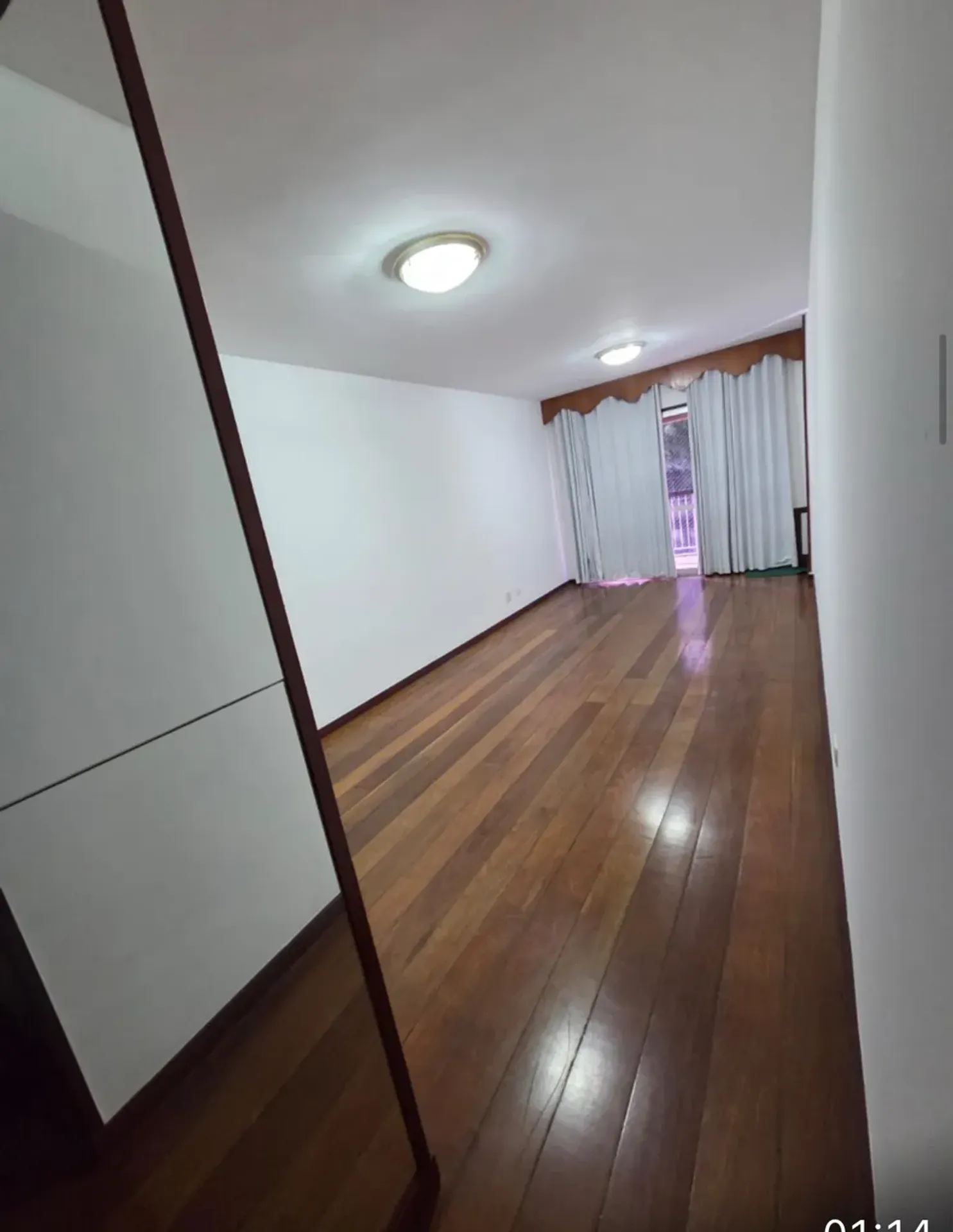 90 m² apartment with 2 bedrooms and a balcony — photo 16