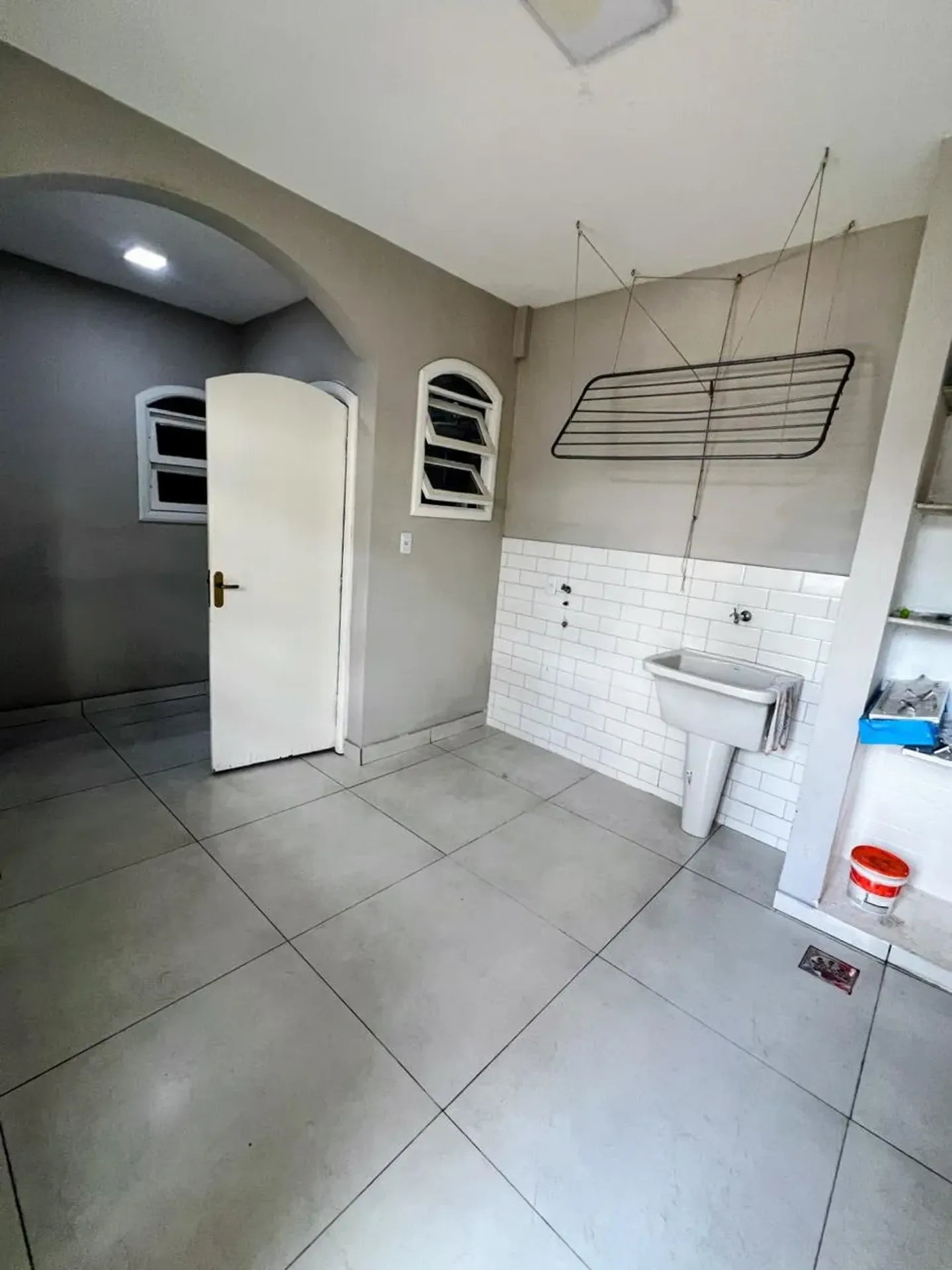 House, 285 m², with a grill on the balcony — photo 23