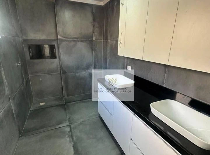 Single-story house for rent with 3 bedrooms and 230 m²