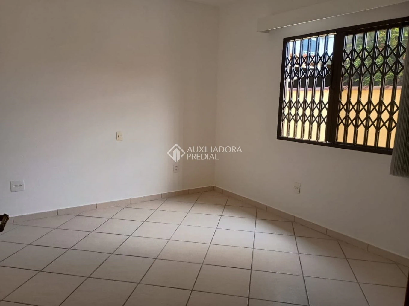 2-bedroom house with a garden in Florianópolis — photo 7