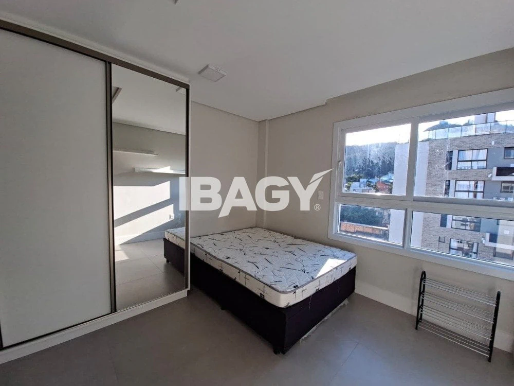 Furnished studio with 1 bedroom, 1 bath and mountain view — photo 4