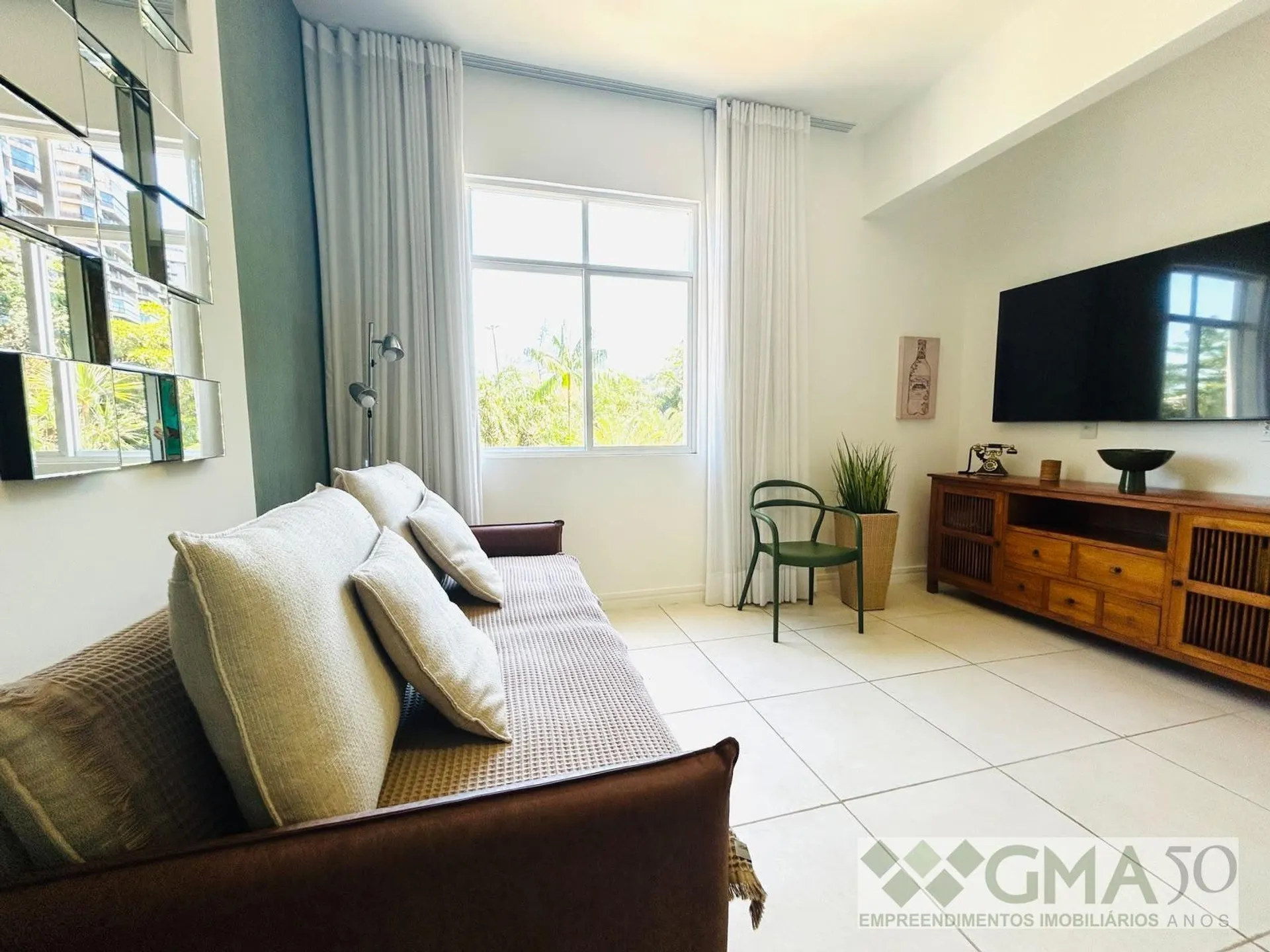 Furnished 90 m² apartment with 2 bedrooms and green views — photo 30