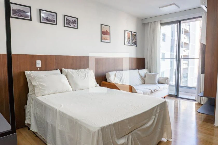 Furnished 1-bedroom apartment with a balcony — photo 3